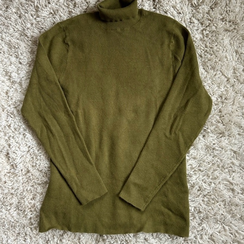 Men’s COLLUSION turtle neck size L